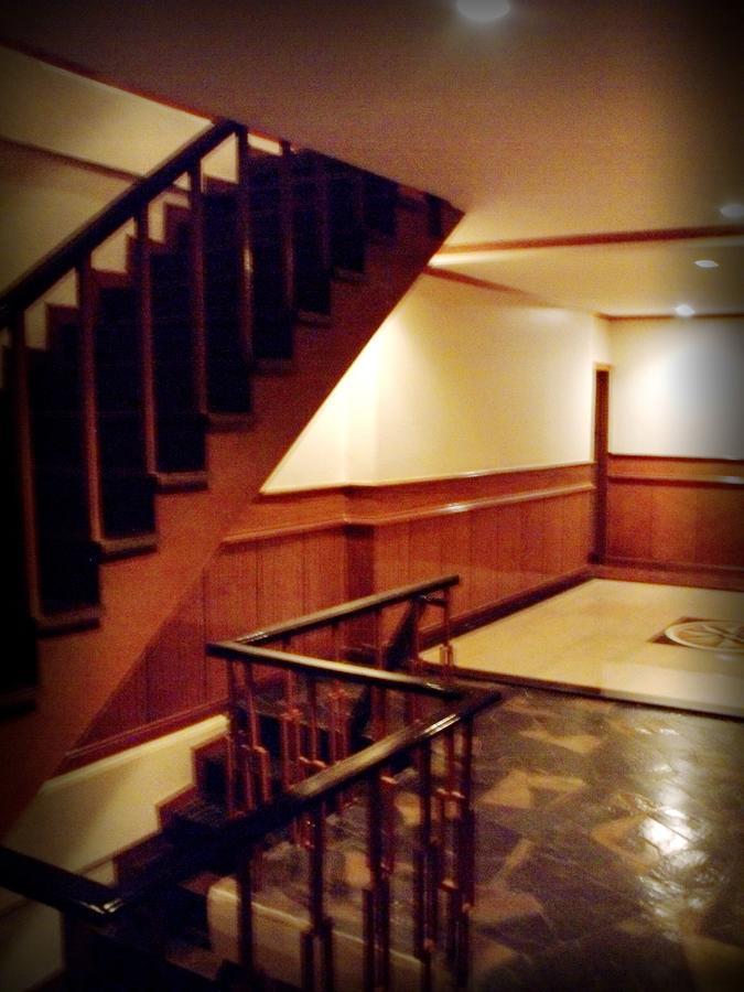 Bbb Inn Бангкок Экстерьер фото