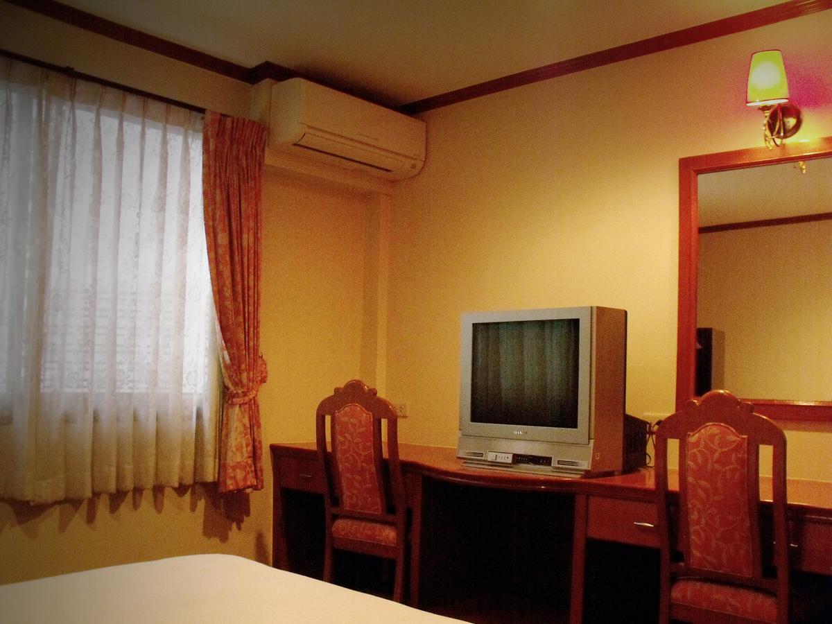 Bbb Inn Бангкок Номер фото