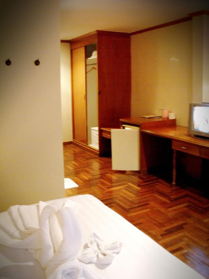 Bbb Inn Бангкок Номер фото