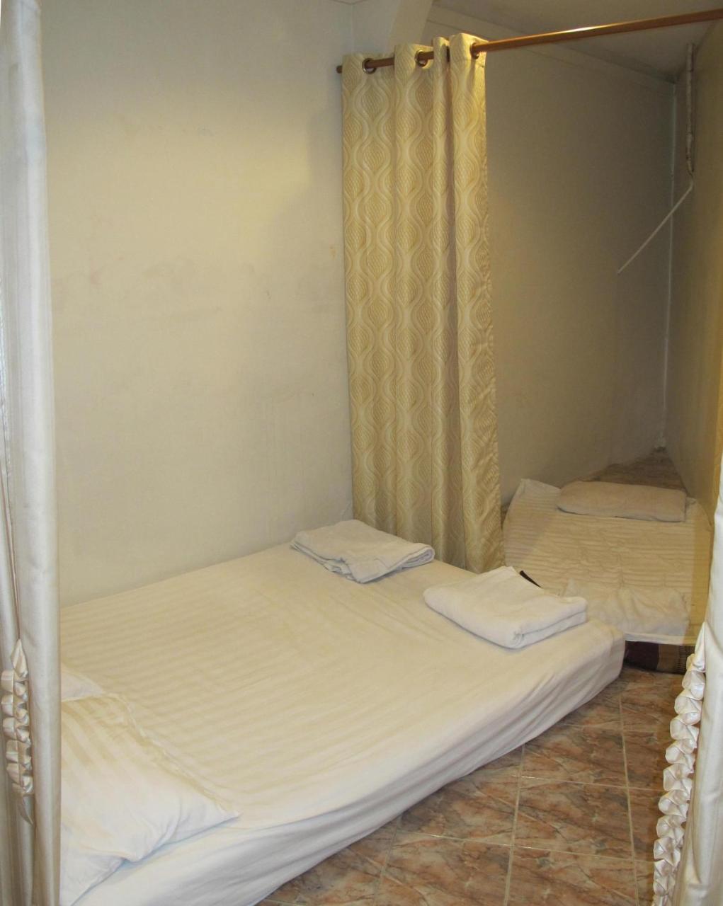 Bbb Inn Бангкок Экстерьер фото